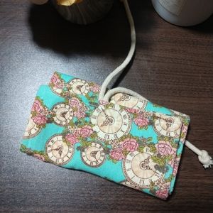 🔥 Vintage inspired makeup brush holder travel bag